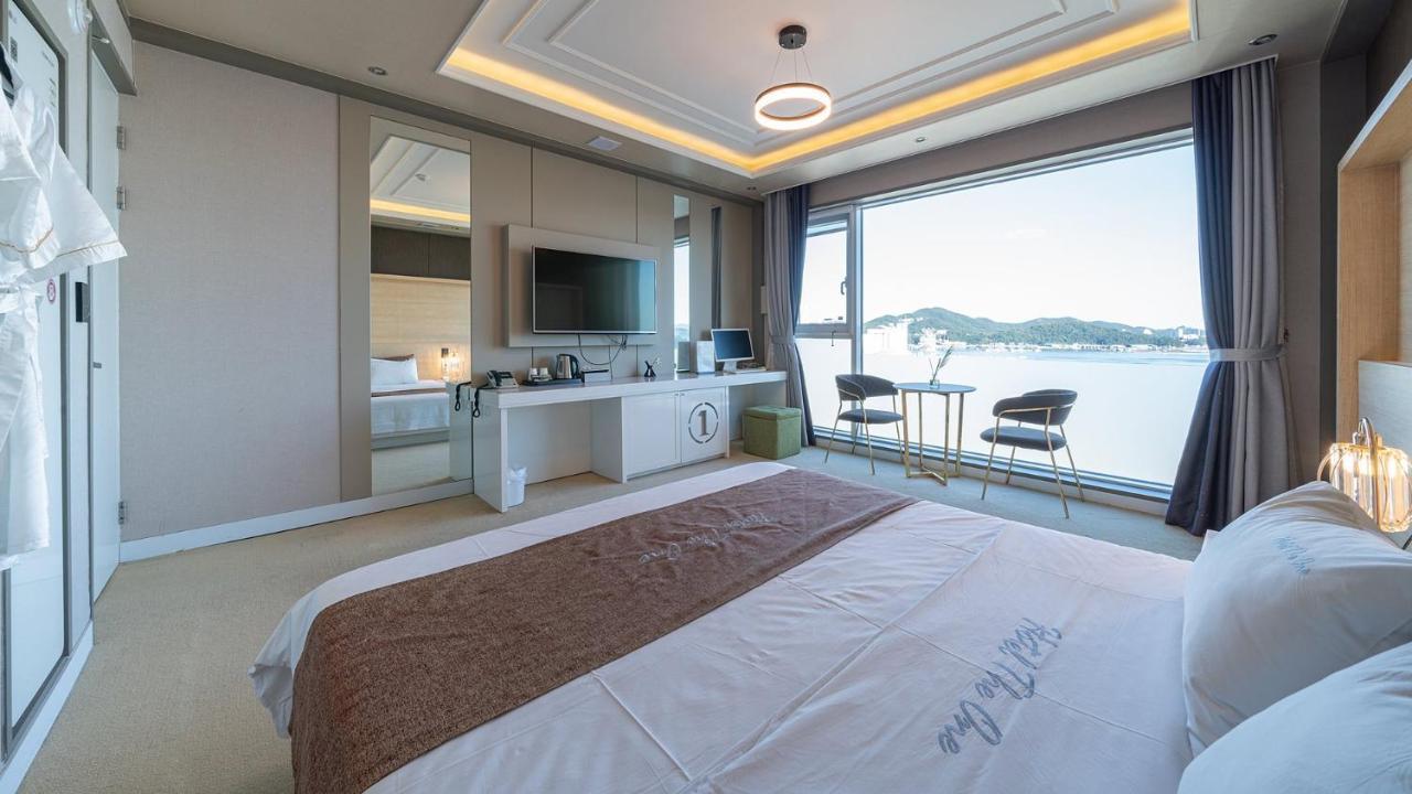 Hotel The One Yeosu Exterior photo