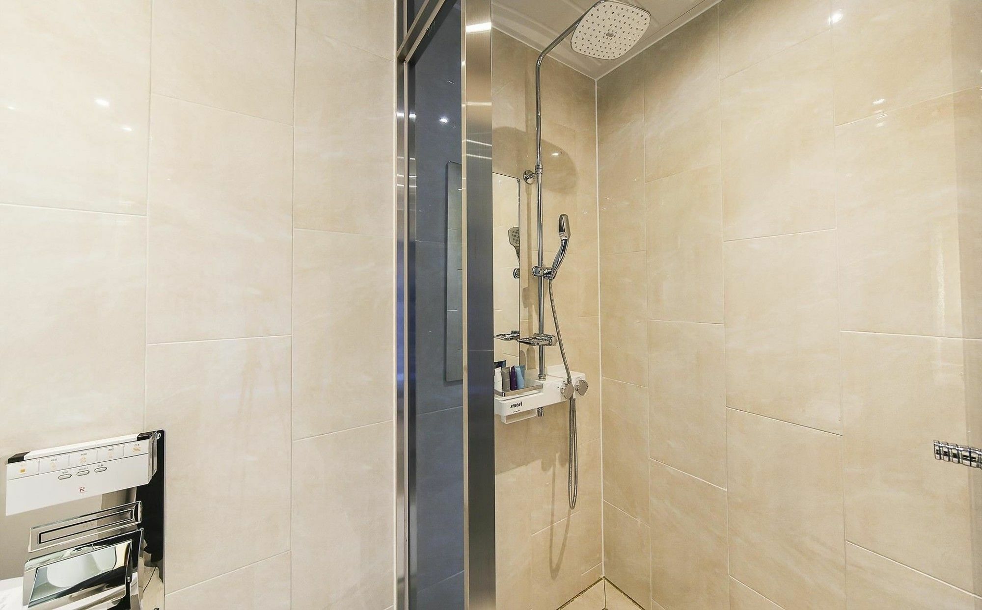 Hotel The One Yeosu Exterior photo
