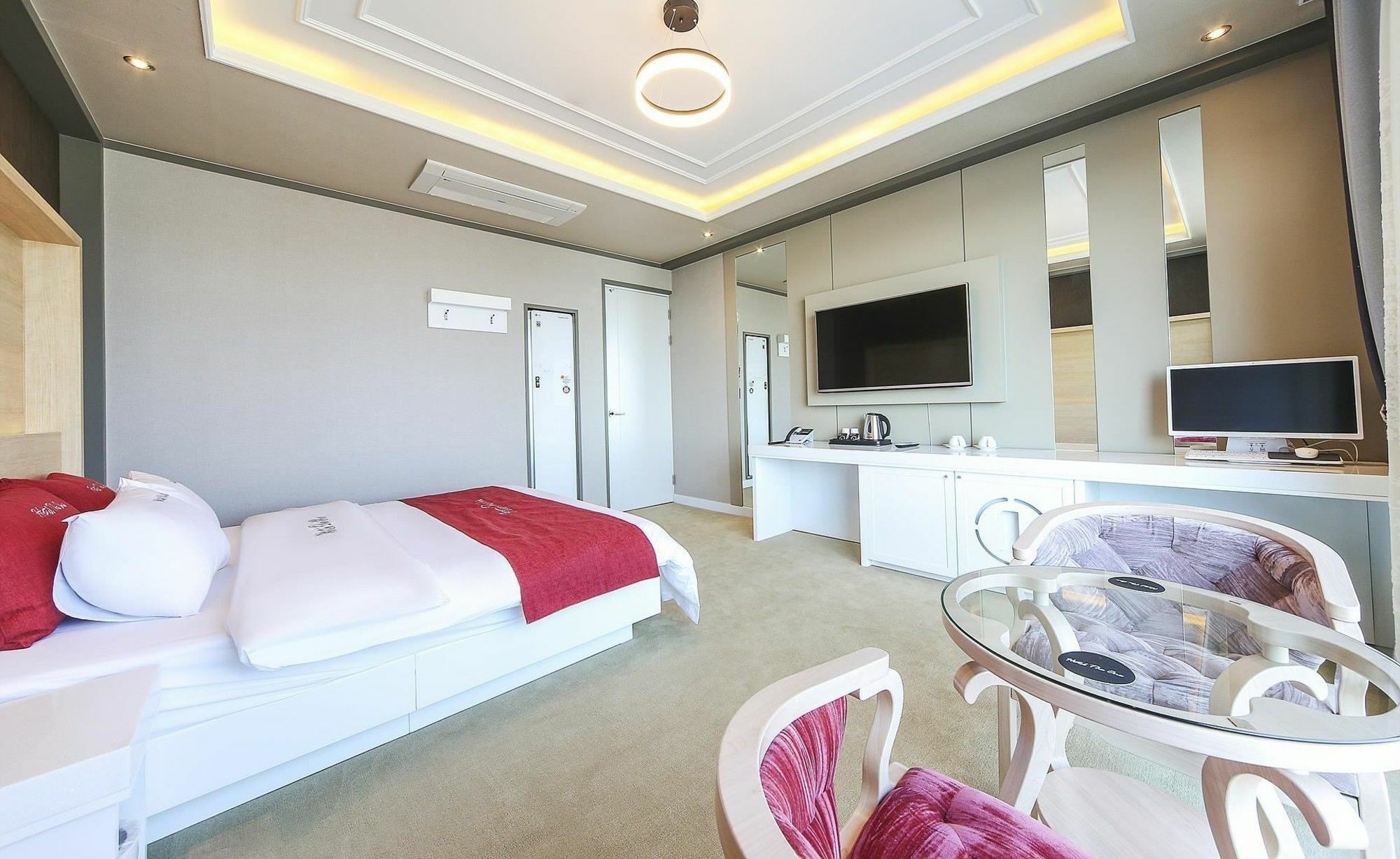 Hotel The One Yeosu Exterior photo